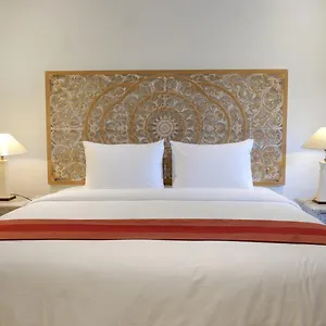 sus-cottages-legian.ubudhotelsnow.com/