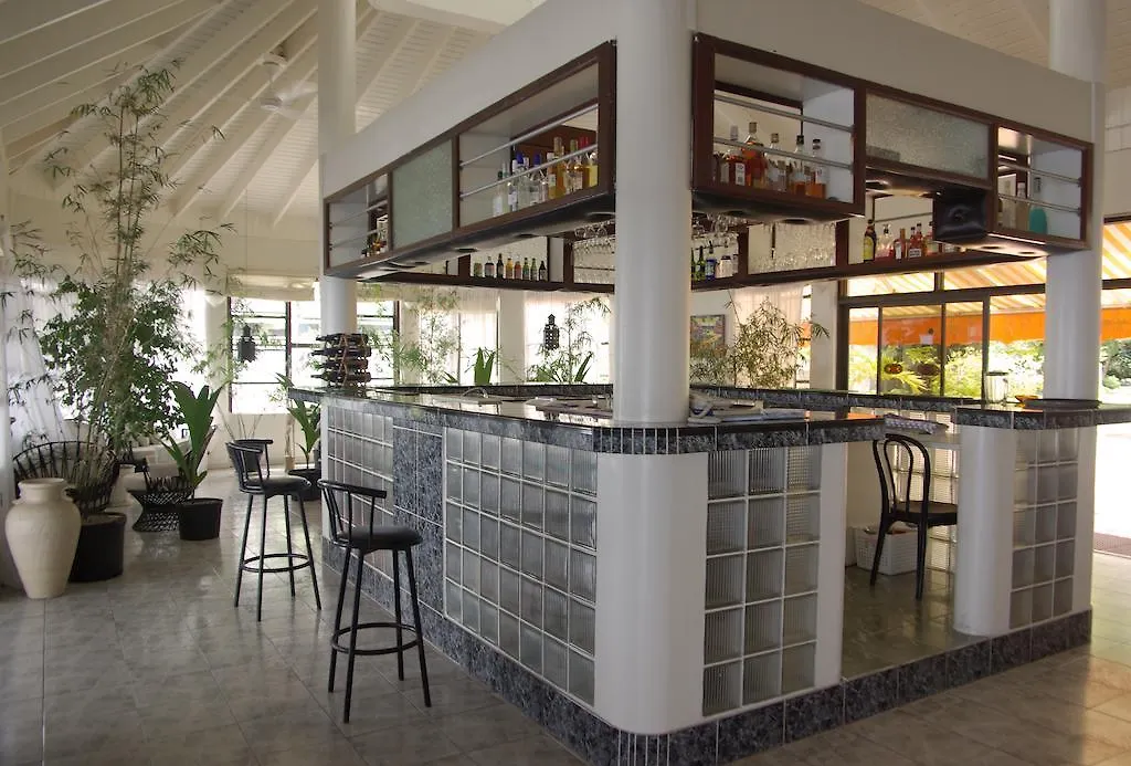 Evergreen Hotel Roseau