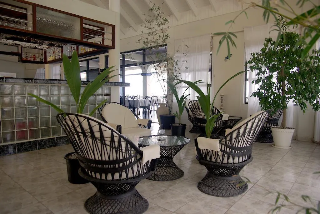 Evergreen Hotel Roseau 4*,  Dominique
